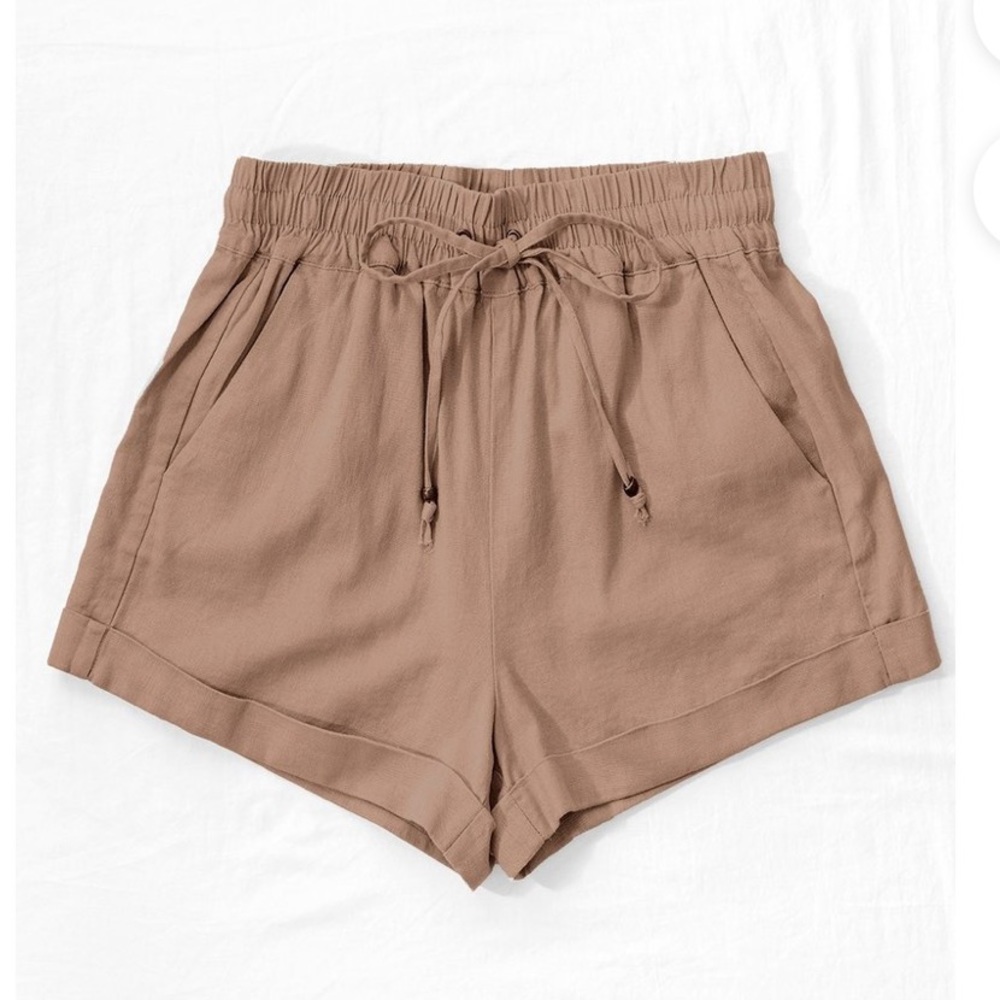 NWT Mocha shorts with string tie